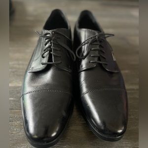 Cole Haan Grand .0S sz 10 M black leather , classic look